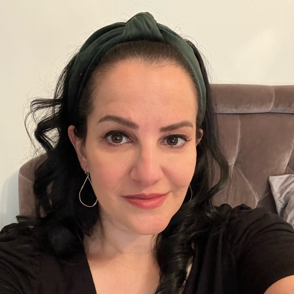 Meet your Posher, Rita - Picture 1 of 1